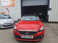 USED 2013 63 VOLVO V40 1.6 D2 CROSS COUNTRY SE NAV 5d 113 BHP 
