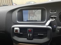 USED 2013 63 VOLVO V40 1.6 D2 CROSS COUNTRY SE NAV 5d 113 BHP 