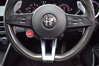 USED 2018 18 ALFA ROMEO GIULIA 2.9 V6 BITURBO QUADRIFOGLIO 4d 503 BHP CARBON STEERING WHEEL /