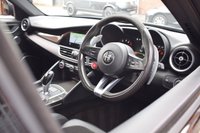 USED 2018 18 ALFA ROMEO GIULIA 2.9 V6 BITURBO QUADRIFOGLIO 4d 503 BHP CARBON STEERING WHEEL /