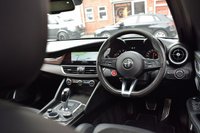 USED 2018 18 ALFA ROMEO GIULIA 2.9 V6 BITURBO QUADRIFOGLIO 4d 503 BHP CARBON STEERING WHEEL /