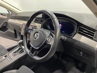 USED 2018 18 VOLKSWAGEN PASSAT 2.0 GT TDI BLUEMOTION TECHNOLOGY DSG 4d 148 BHP 2.0 GT TDI Bluemotion Technology DSG Hosting a huge Specification