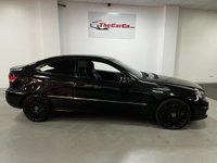 USED 2010 10 MERCEDES-BENZ CLC CLASS 1.8 CLC200 KOMPRESSOR SPORT 3d 184 BHP * 18 INCH BLACK ALLOYS * CRUISE CONTROL * LEATHER * PADDLE SHIFT * PARKING SENSORS *