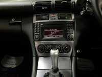 USED 2010 10 MERCEDES-BENZ CLC CLASS 1.8 CLC200 KOMPRESSOR SPORT 3d 184 BHP * 18 INCH BLACK ALLOYS * CRUISE CONTROL * LEATHER * PADDLE SHIFT * PARKING SENSORS *