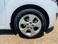 USED 2014 14 KIA VENGA 1.6 2 AUTOMATIC  Lovely Low Mileage Automatic with a FSH
