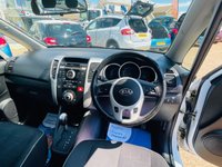 USED 2014 14 KIA VENGA 1.6 2 AUTOMATIC  Lovely Low Mileage Automatic with a FSH