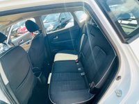 USED 2014 14 KIA VENGA 1.6 2 AUTOMATIC  Lovely Low Mileage Automatic with a FSH