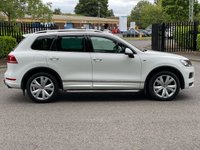 USED 2014 64 VOLKSWAGEN TOUAREG 3.0 V6 R-LINE TDI BLUEMOTION TECHNOLOGY 5d 242 BHP 