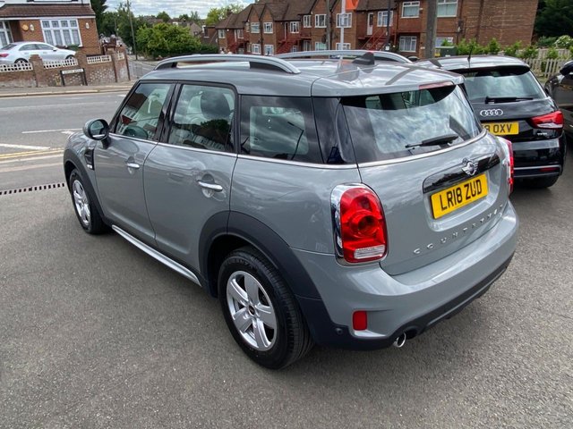 View our MINI COUNTRYMAN