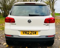 USED 2012 12 VOLKSWAGEN TIGUAN 2.0 SE TDI BLUEMOTION TECHNOLOGY 4MOTION DSG 5d 138 BHP DSG - SATELLITE NAVIGATION EXCELLENT CONDITION