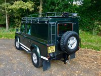 USED 2007 57 LAND ROVER DEFENDER 2.4 110 XS STATION WAGON 5d 122 BHP UTILITY // 1 PRIVATE OWNER // EXCELLENT SERVICE HISTORY FRONT WARNE 3.5 TON WINCH//FULL BULL BAR//SPOT LIGHTS//LIGHT GRILLS ALL ROUND//UNDER BODY ARMOUR//UNDER SEAL PROTECTED//UPGRADED HEAVY JUTY SPRINGS AND SHOCK ABSORBERS//SNORKEL//FULL ROOF RACK//LADDER//REAR HALLIGAN  SPOT LIGHT//MANTEC STORAGE UNITS//DOG GUARD//PLASTIC REAR TRAY AND OVER COVERS ON ALL THE SEATS//MANTEC HOLDER FOR SPARE WHEEL//ALPINE STEREO ///// AND ALL USUAL  XS SPEC. HEATED SEATS. AIRCON. ALLOYS. SIDE STEPS. ALLOY CHECKERING ON WINGS//DOORS.   ONLY USED ONCE AWEEK FOR STALKING