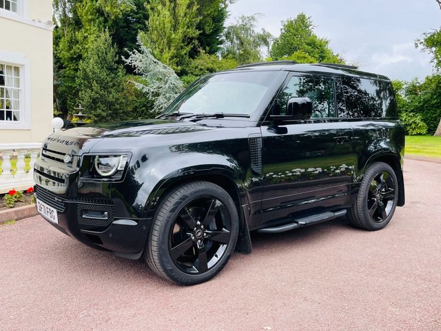 View our LAND ROVER DEFENDER