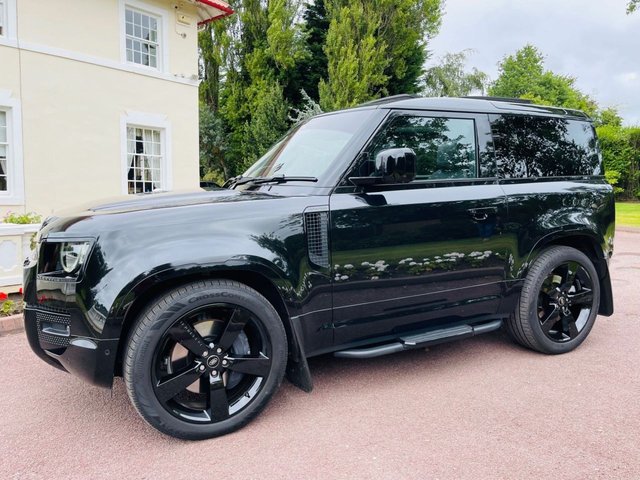 View our LAND ROVER DEFENDER