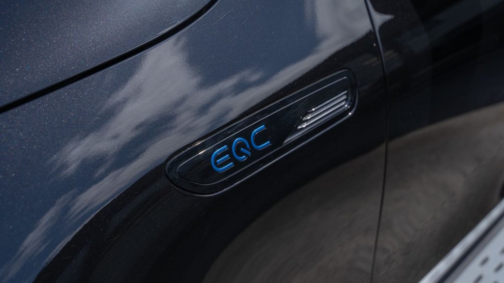 2022 Mercedes-Benz Eqc Eqc 400 4matic Amg Line Premium