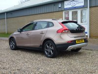 USED 2016 16 VOLVO V40 2.0 D2 CROSS COUNTRY LUX NAV 5d 118 BHP www.suffolkcarcentre.co.uk - Located at Reydon