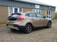 USED 2016 16 VOLVO V40 2.0 D2 CROSS COUNTRY LUX NAV 5d 118 BHP www.suffolkcarcentre.co.uk - Located at Reydon