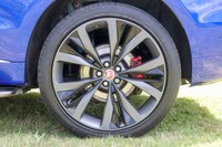 USED 2016 16 JAGUAR F-PACE 3.0d (300) V6 1st Edition 5dr Automatic AWD Euro 6 (Panoramic Sunroof, Heads Up Display, 22