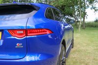 USED 2016 16 JAGUAR F-PACE 3.0d (300) V6 1st Edition 5dr Automatic AWD Euro 6 (Panoramic Sunroof, Heads Up Display, 22