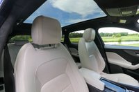 USED 2016 16 JAGUAR F-PACE 3.0d (300) V6 1st Edition 5dr Automatic AWD Euro 6 (Panoramic Sunroof, Heads Up Display, 22