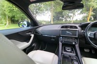 USED 2016 16 JAGUAR F-PACE 3.0d (300) V6 1st Edition 5dr Automatic AWD Euro 6 (Panoramic Sunroof, Heads Up Display, 22
