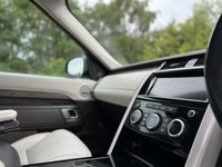 USED 2018 67 LAND ROVER DISCOVERY 3.0 TD6 HSE LUXURY 5d 255 BHP Rear Entertainment Glass Roofs