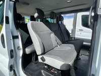 USED 2014 14 VAUXHALL VIVARO 2.0 COMBI SHUTTLE 9 SEATER MINIBUS CDTI 115 Stunning Example Throughout