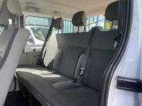 USED 2014 14 VAUXHALL VIVARO 2.0 COMBI SHUTTLE 9 SEATER MINIBUS CDTI 115 Stunning Example Throughout