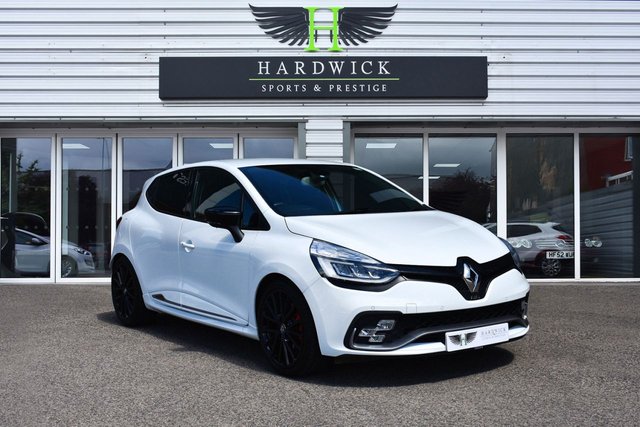 2017 66 Renault Clio 1.6 RENAULTSPORT NAV TROPHY 5d 217 BHP
