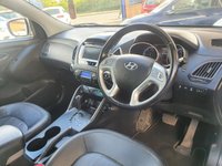 USED 2013 63 HYUNDAI IX35 2.0 PREMIUM CRDI 4WD 5d 181 BHP HEATED FULL BLACK LEATHER - TWIN SUNROOFS - SAT NAV - REVERSE CAMERA