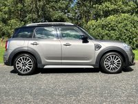 USED 2017 66 MINI COUNTRYMAN 2.0 COOPER SD ALL4 5d 188 BHP AUTO Head up Display Media XL NAV