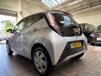 USED 2016 16 TOYOTA AYGO 1.0 VVT-I X-PLAY 5d 69 BHP &pound;0 ROAD TAX CAZ ULEZ COMPLIANT AIR CON PARKING SENSORS. Vehicle just been serviced at Toyota on 27/07/2022