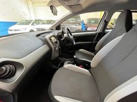 USED 2016 16 TOYOTA AYGO 1.0 VVT-I X-PLAY 5d 69 BHP &pound;0 ROAD TAX CAZ ULEZ COMPLIANT AIR CON PARKING SENSORS. Vehicle just been serviced at Toyota on 27/07/2022