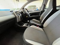 USED 2016 16 TOYOTA AYGO 1.0 VVT-I X-PLAY 5d 69 BHP &pound;0 ROAD TAX CAZ ULEZ COMPLIANT AIR CON PARKING SENSORS. Vehicle just been serviced at Toyota on 27/07/2022