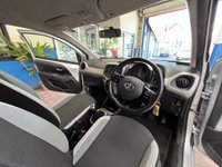 USED 2016 16 TOYOTA AYGO 1.0 VVT-I X-PLAY 5d 69 BHP &pound;0 ROAD TAX CAZ ULEZ COMPLIANT AIR CON PARKING SENSORS. Vehicle just been serviced at Toyota on 27/07/2022