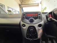 USED 2016 16 TOYOTA AYGO 1.0 VVT-I X-PLAY 5d 69 BHP &pound;0 ROAD TAX CAZ ULEZ COMPLIANT AIR CON PARKING SENSORS. Vehicle just been serviced at Toyota on 27/07/2022
