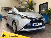 USED 2016 16 TOYOTA AYGO 1.0 VVT-I X-PLAY 5d 69 BHP &pound;0 ROAD TAX CAZ ULEZ COMPLIANT AIR CON PARKING SENSORS. Vehicle just been serviced at Toyota on 27/07/2022
