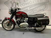 USED 2016 66 TRIUMPH BONNEVILLE T120 1200cc 1,346 MILES WITH TRIUMPH PANNIERS