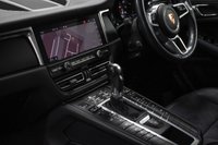 USED 2020 20 PORSCHE MACAN 2.0 PDK 5d 242 BHP 