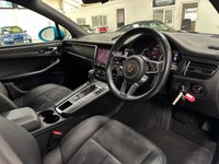 USED 2020 20 PORSCHE MACAN 2.0 PDK 5d 242 BHP 