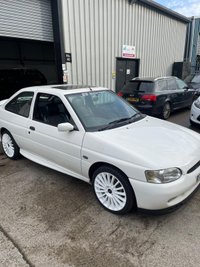USED 1997 R FORD ESCORT 1.8 GTI 16V 3d 114 BHP 