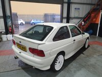 USED 1997 R FORD ESCORT 1.8 GTI 16V 3d 114 BHP 