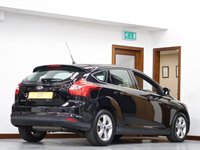 USED 2014 FORD FOCUS 1.6L ZETEC 5d AUTO 124 BHP LOW MILES + PARKING SENSORS