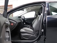 USED 2014 FORD FOCUS 1.6L ZETEC 5d AUTO 124 BHP LOW MILES + PARKING SENSORS