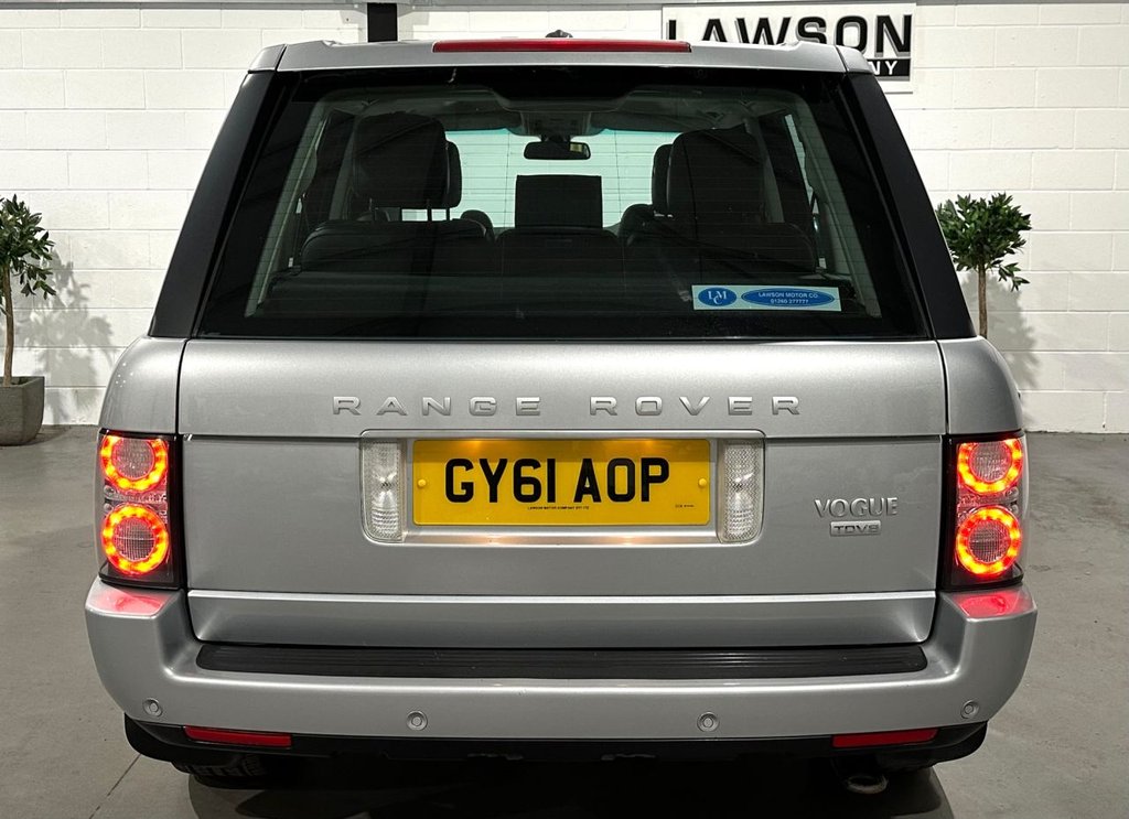 USED 2011 61 LAND ROVER RANGE ROVER 4.4 TDV8 VOGUE 5d 313 BHP 