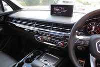 PRE-OWNED 2018 68 AUDI Q7 3.0 TDI QUATTRO VORSPRUNG 5d 282 BHP Daytona Grey Pearlescent, 1 Owner, Black Leather Interior, Panoramic Glass Sunroof, Panoramic Glass Sunroof, BOSE 3D Surround Sound, 22" V Spoke Alloys,  Alcantara Headlining, 360 Degree Camera, Audi Virtual Cockpit, Sports Seats Plus, Heated Seats Front and Rear, Audi Phone Box With Wireless Charging,  Black Door Mirror Housing, Matrix LED Headlights, LED Rear Lights, Running Boards, Privacy Glass, Traffic Sign Recognition, Electric Luggage Compartment Cover, Electric Steering Column.