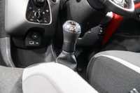 USED 2016 16 TOYOTA AYGO 1.0 VVT-I X-PLAY 5d 69 BHP +NATIONWIDE DELIVERY AVAILABLE+