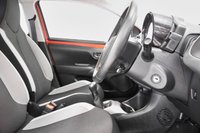 USED 2016 16 TOYOTA AYGO 1.0 VVT-I X-PLAY 5d 69 BHP +NATIONWIDE DELIVERY AVAILABLE+