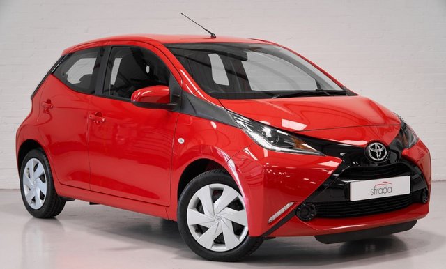 2016 16 Toyota Aygo 1.0 VVT-I X-PLAY 5d 69 BHP