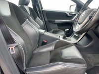 USED 2017 12 VOLVO XC60 2.0 D4 R-DESIGN NAV 5d 188 BHP 