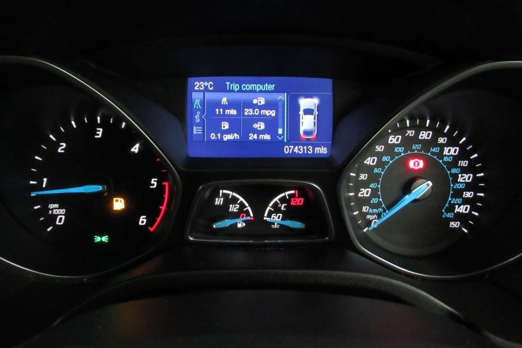 USED 2014 64 FORD FOCUS 1.6 ZETEC NAVIGATOR TDCI 5d 113 BHP 